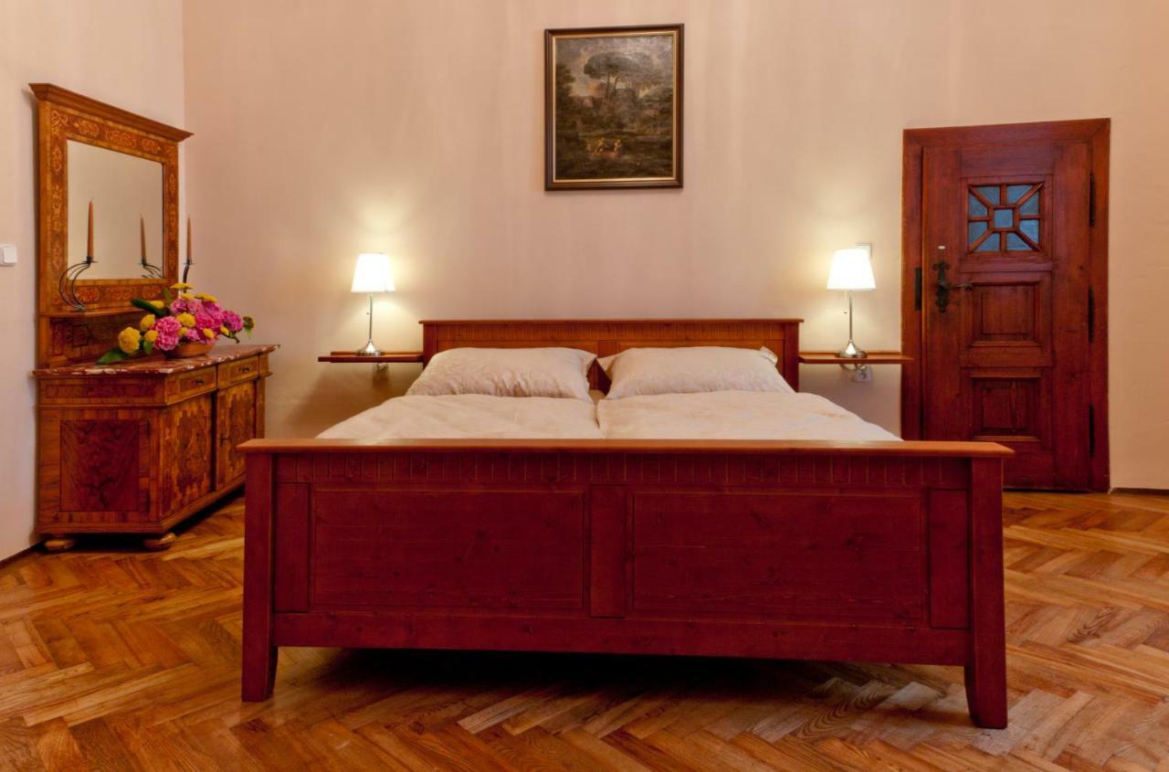 Zámek Nové Město nad Metují Extérieur photo